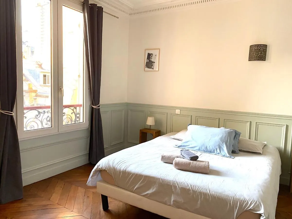 Marvellous Sunbathed 3Br At The Heart Of Paris Apartment 0*,  France