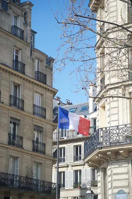 Marvellous Sunbathed 3Br At The Heart Of Paris Apartment