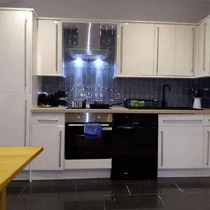 17 South Street Flat Apartment Scarborough